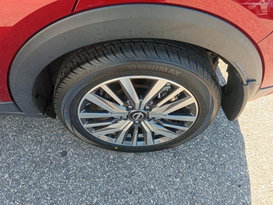 2023 Nissan Kicks SR Xtronic CVT