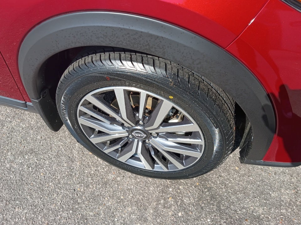 2023 Nissan Kicks SR Xtronic CVT