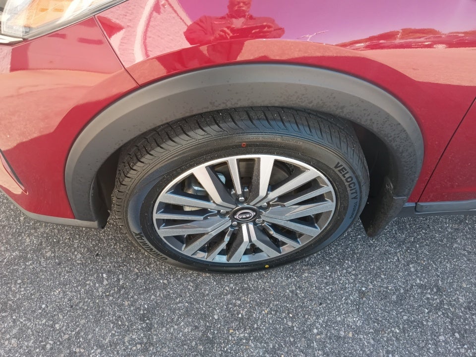 2023 Nissan Kicks SR Xtronic CVT