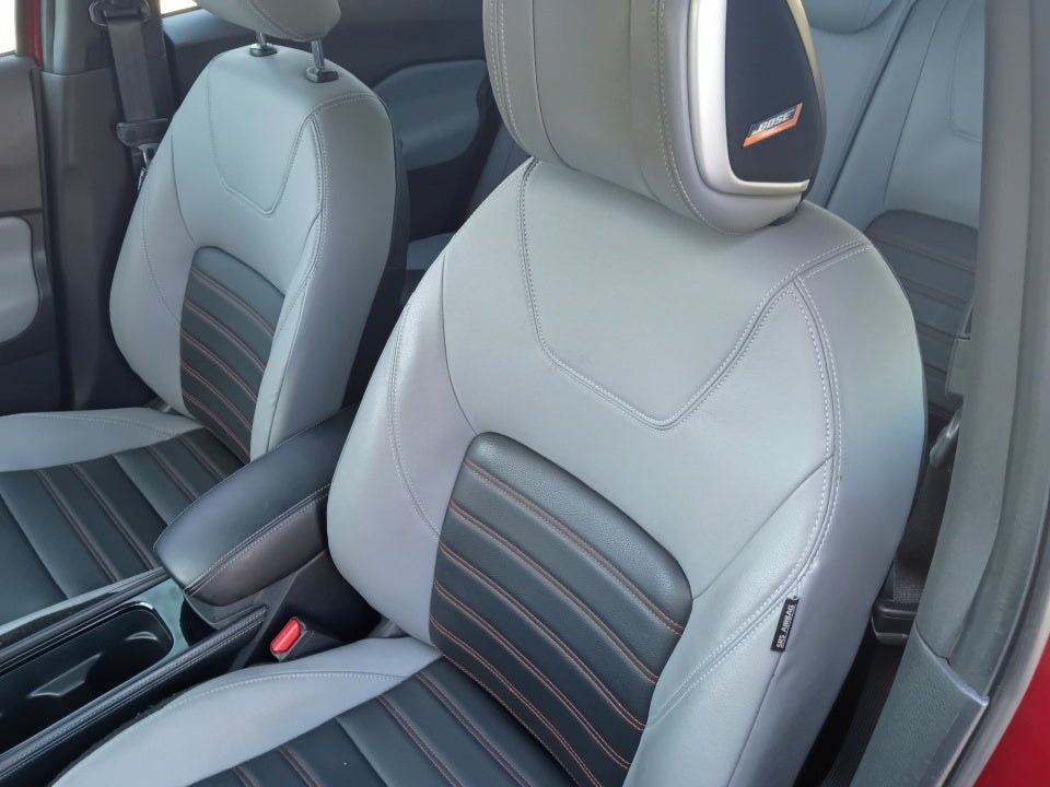 2023 Nissan Kicks SR Xtronic CVT