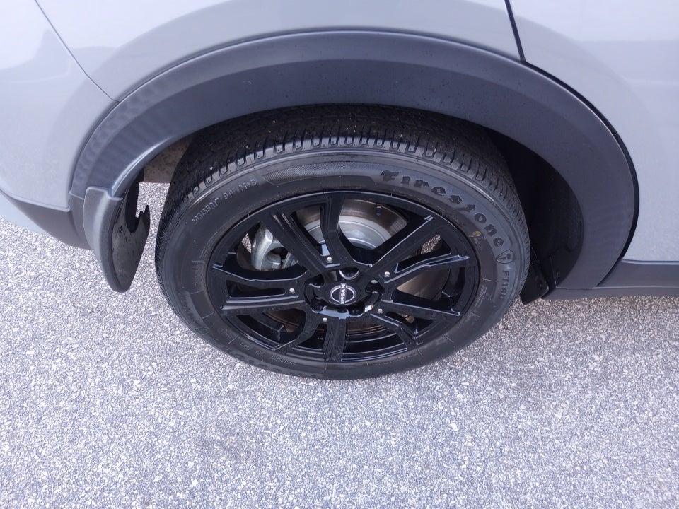 2023 Nissan Kicks SR Xtronic CVT