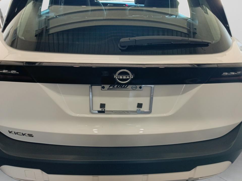 2027 Nissan Kicks S