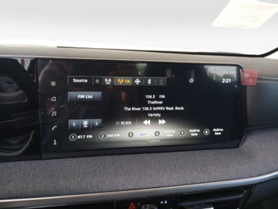 2025 Nissan Kicks SV FWD