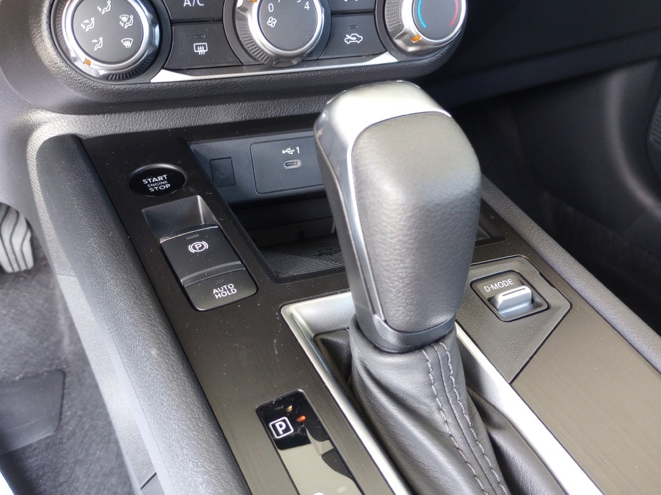 2025 Nissan Kicks SV FWD