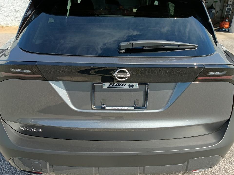 2027 Nissan Kicks SV