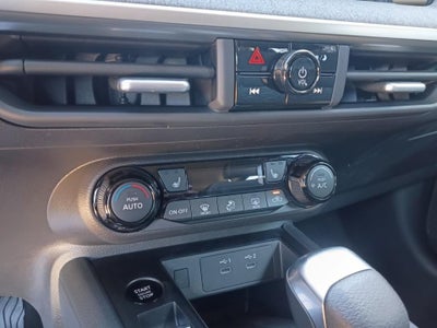 2027 Nissan Kicks SV