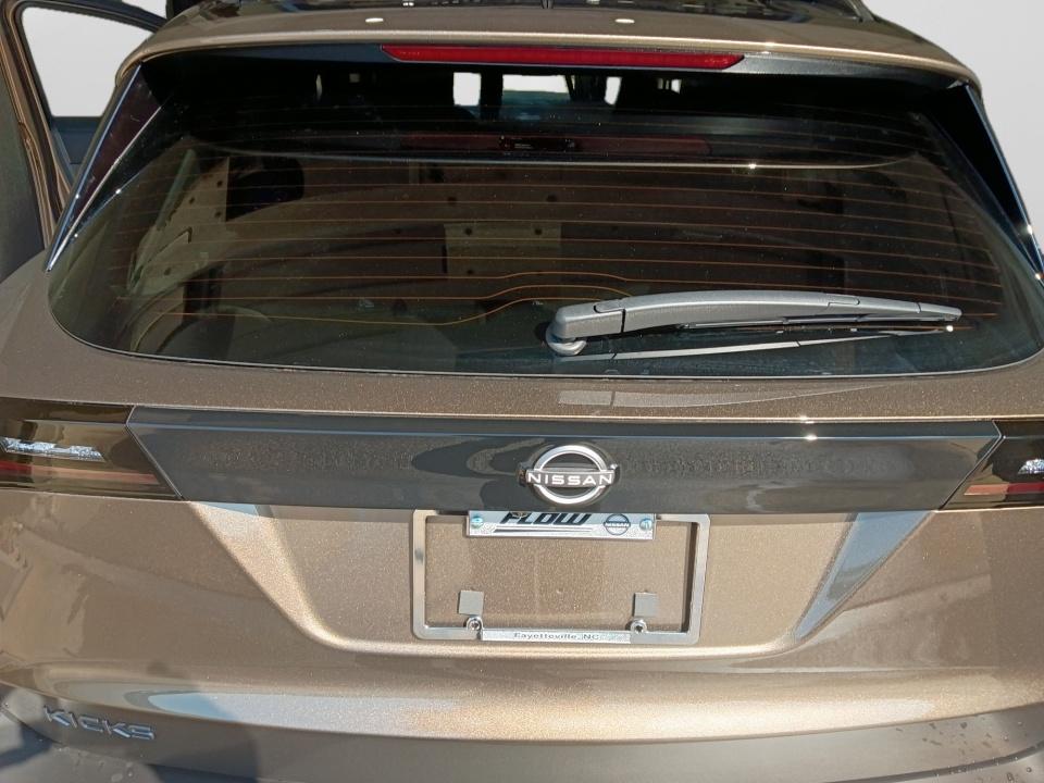 2027 Nissan Kicks SV