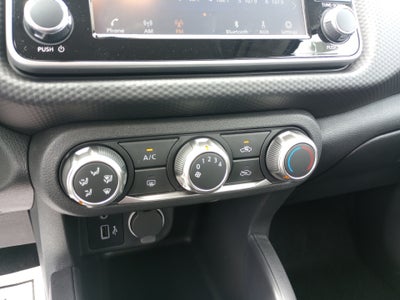 2025 Nissan Kicks SR FWD