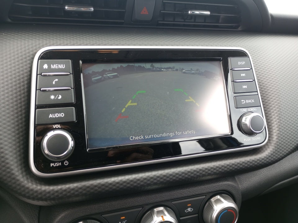 2025 Nissan Kicks SR FWD