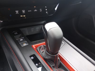 2025 Nissan Kicks SR FWD