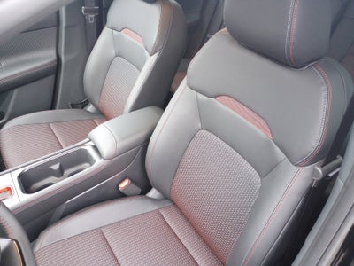 2025 Nissan Kicks SR FWD