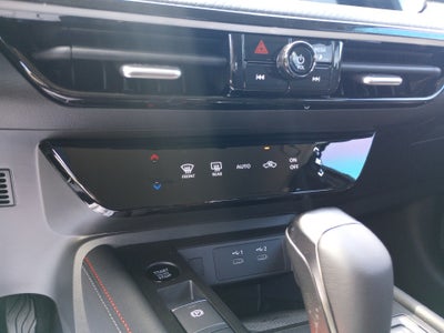 2025 Nissan Kicks SR FWD