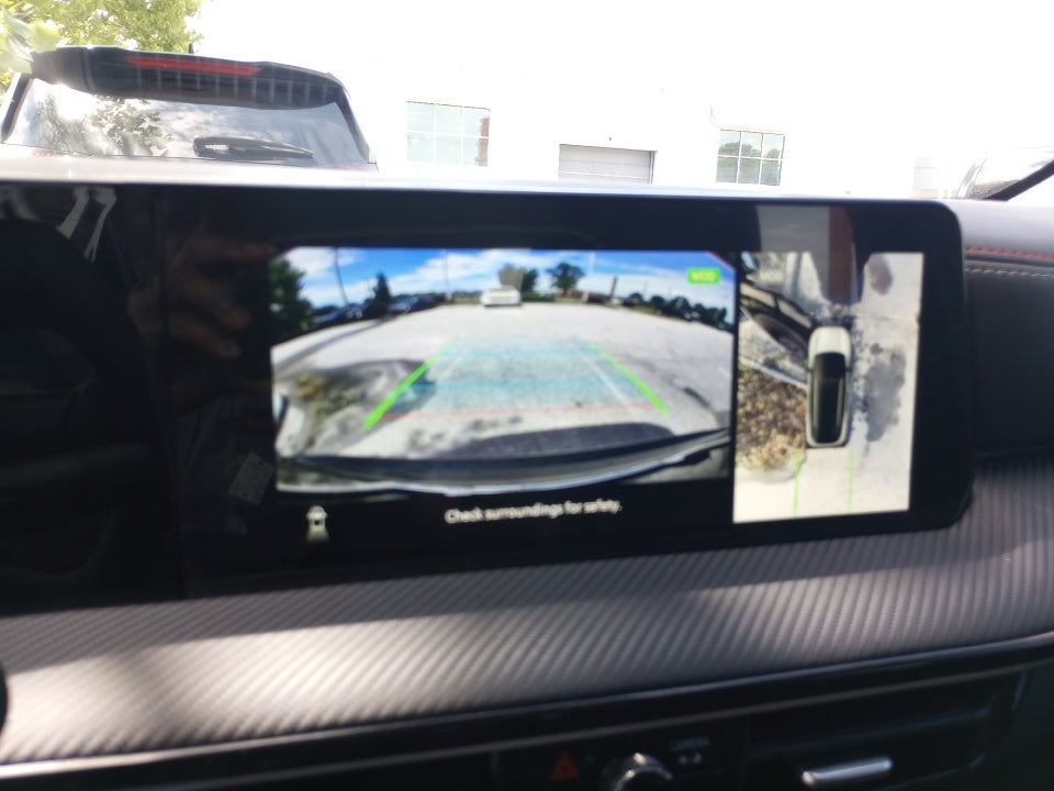 2025 Nissan Kicks SR FWD