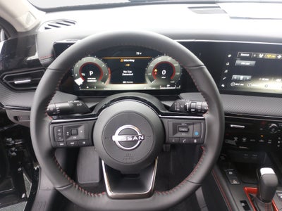 2025 Nissan Kicks SR FWD