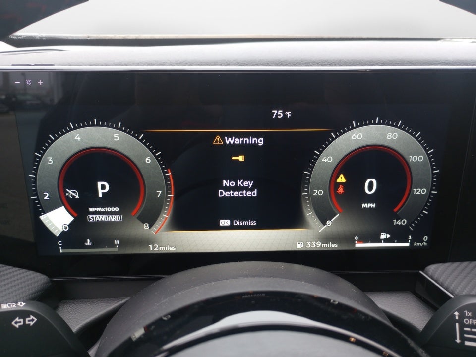 2025 Nissan Kicks SR FWD