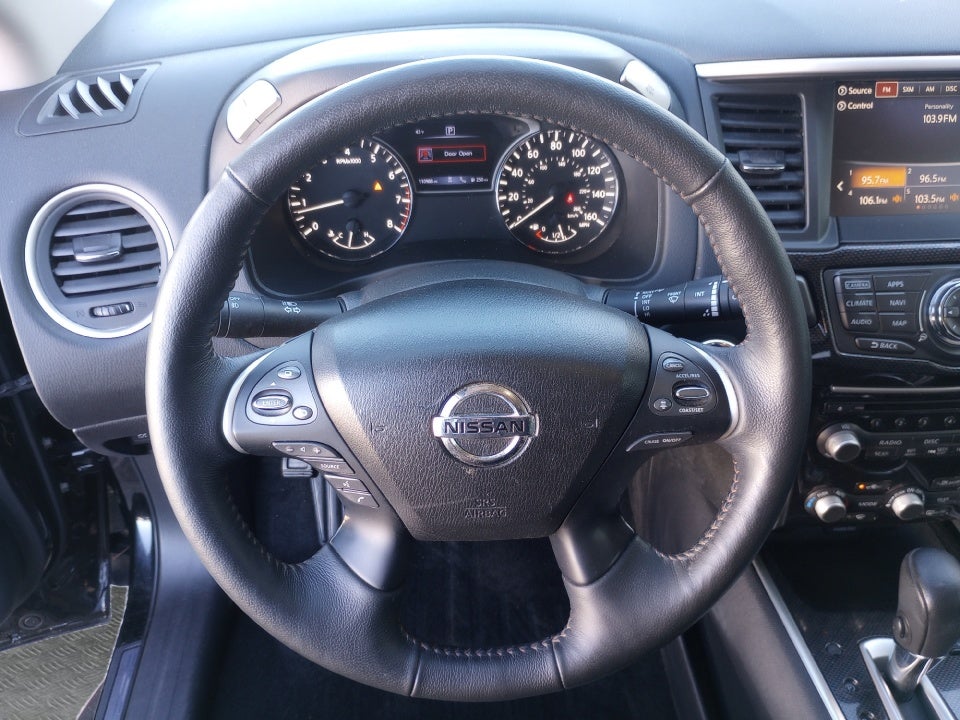 2020 Nissan Pathfinder SL 2WD