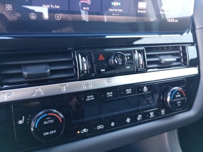 2026 Nissan Pathfinder SL