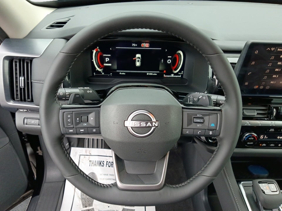 2026 Nissan Pathfinder SL