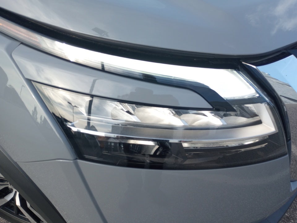 2023 Nissan Pathfinder Platinum 4WD