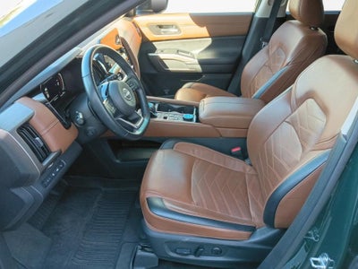 2024 Nissan Pathfinder Platinum