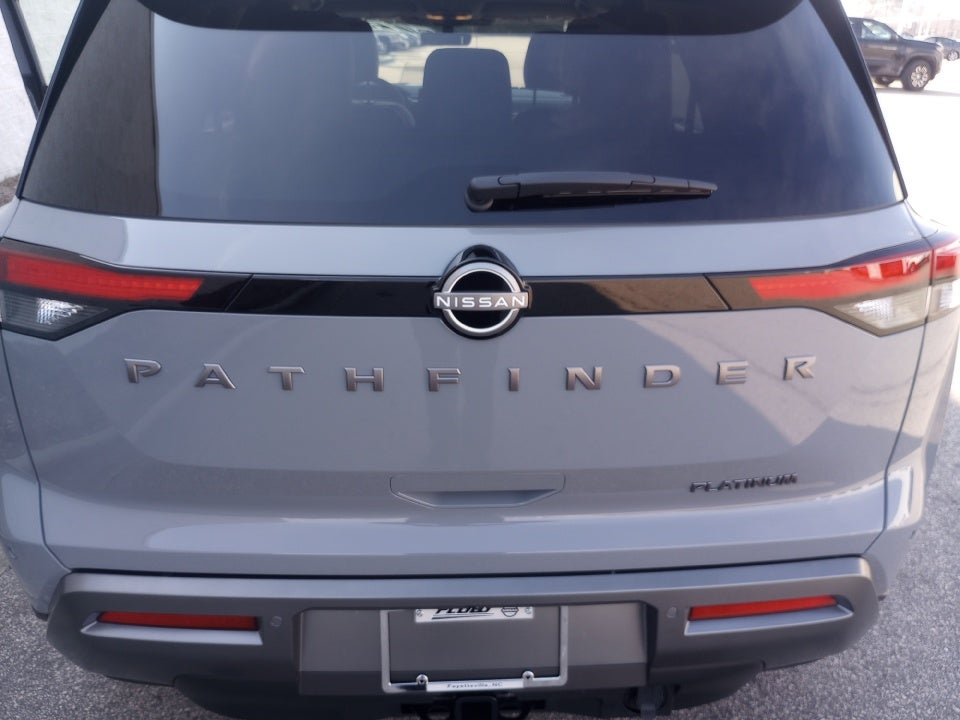 2026 Nissan Pathfinder Platinum