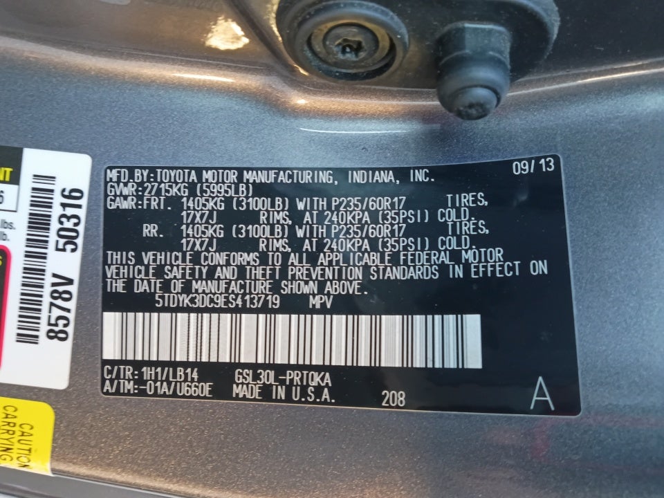 2014 Toyota Sienna XLE V6 8 Passenger