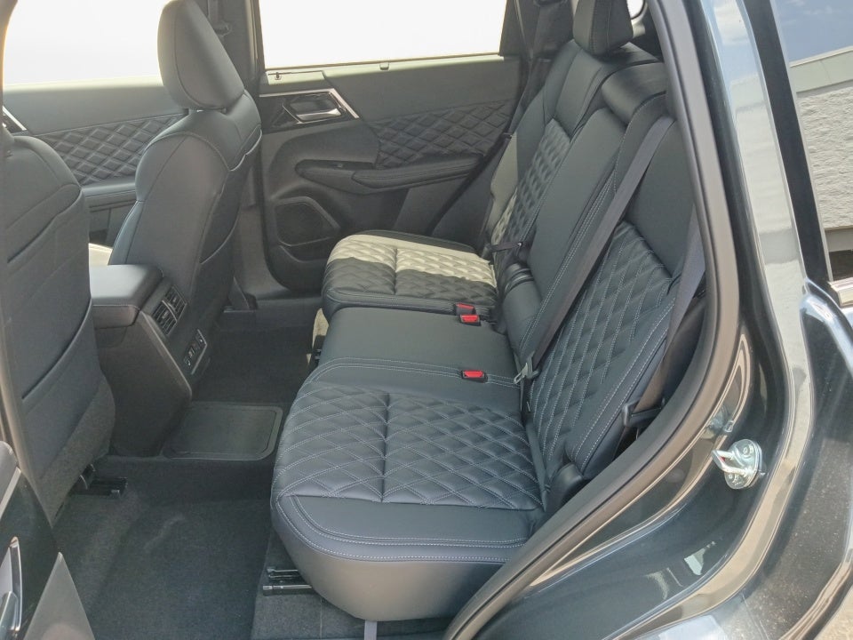 2026 Nissan Rogue Plug-In Hybrid Platinum