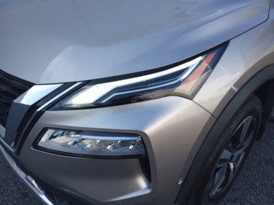 2021 Nissan Rogue Platinum FWD