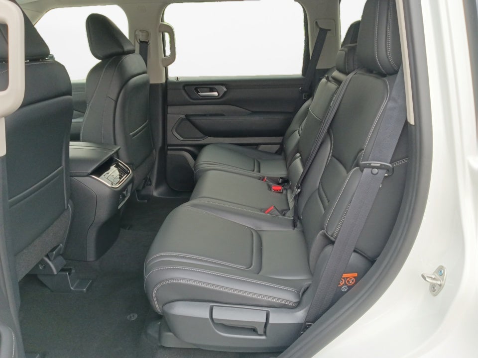 2026 Nissan Armada SV