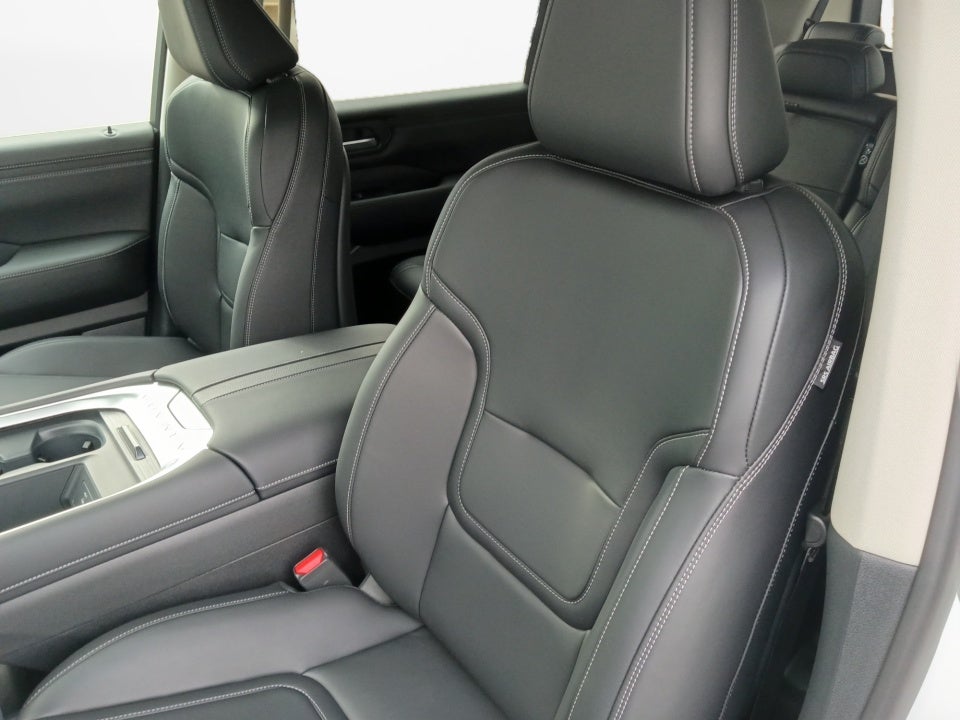 2026 Nissan Armada SV