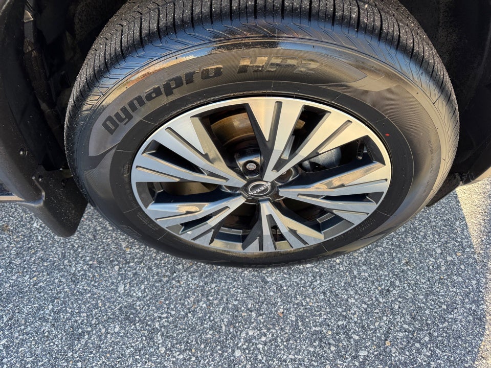 2023 Nissan Rogue SV FWD