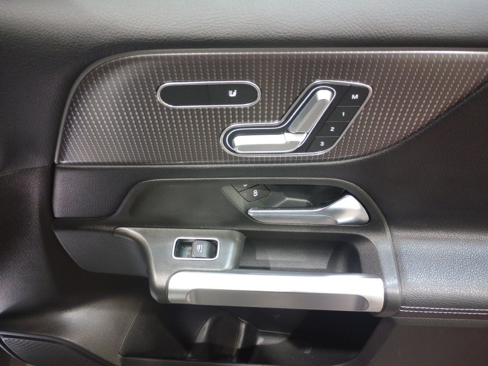 2021 Mercedes-Benz GLB 250 GLB 250