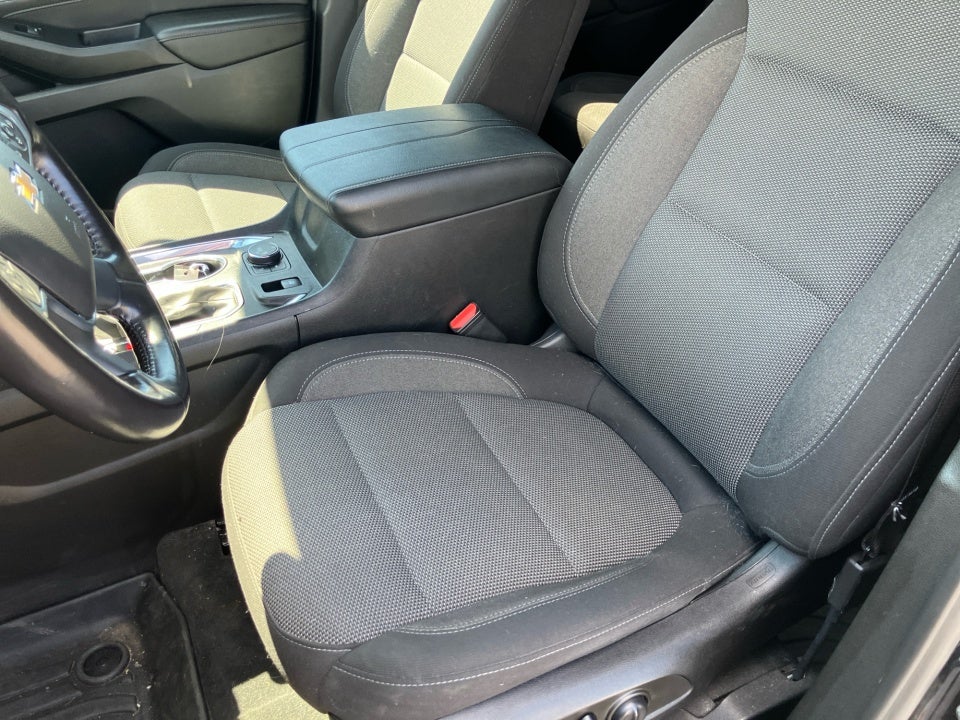 2022 Chevrolet Traverse AWD LT Cloth