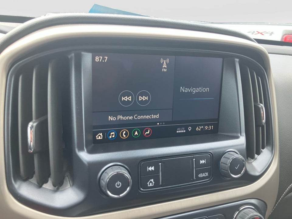 2022 GMC Canyon 4WD Crew Cab Short Box Denali