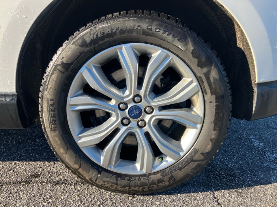 2021 Ford Edge Titanium