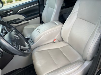 2019 Toyota Highlander Limited Platinum