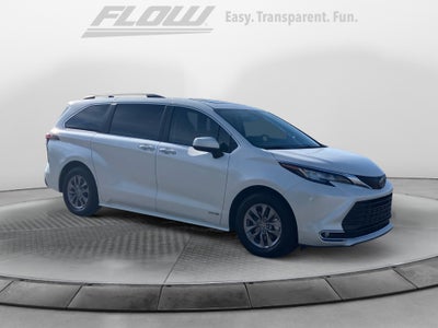 2021 Toyota Sienna XLE