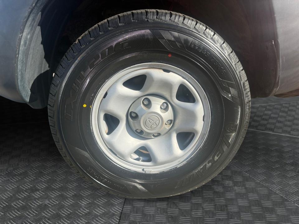 2006 Toyota Tacoma Access 128" Manual 4WD (Natl)