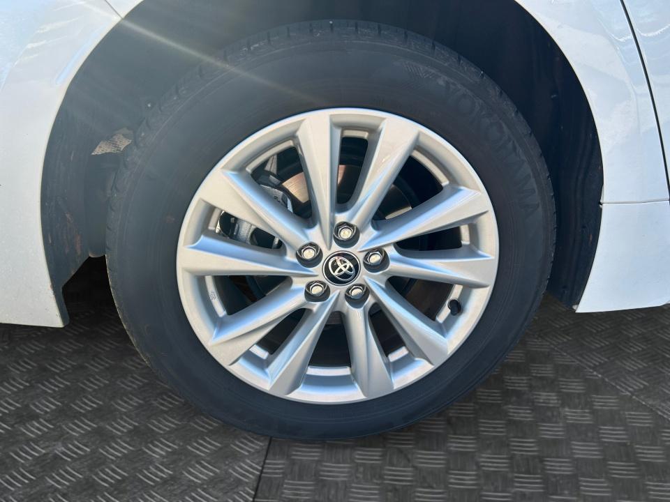 2025 Toyota Corolla Hybrid XLE