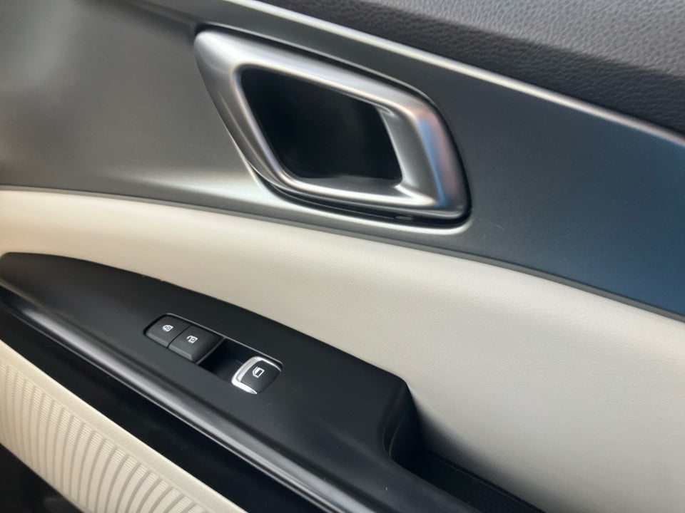 2022 Kia Carnival MPV LX Seat Package