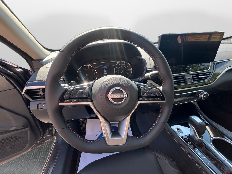 2025 Nissan Altima SR FWD