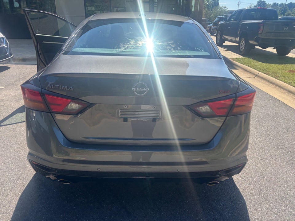 2025 Nissan Altima SR FWD