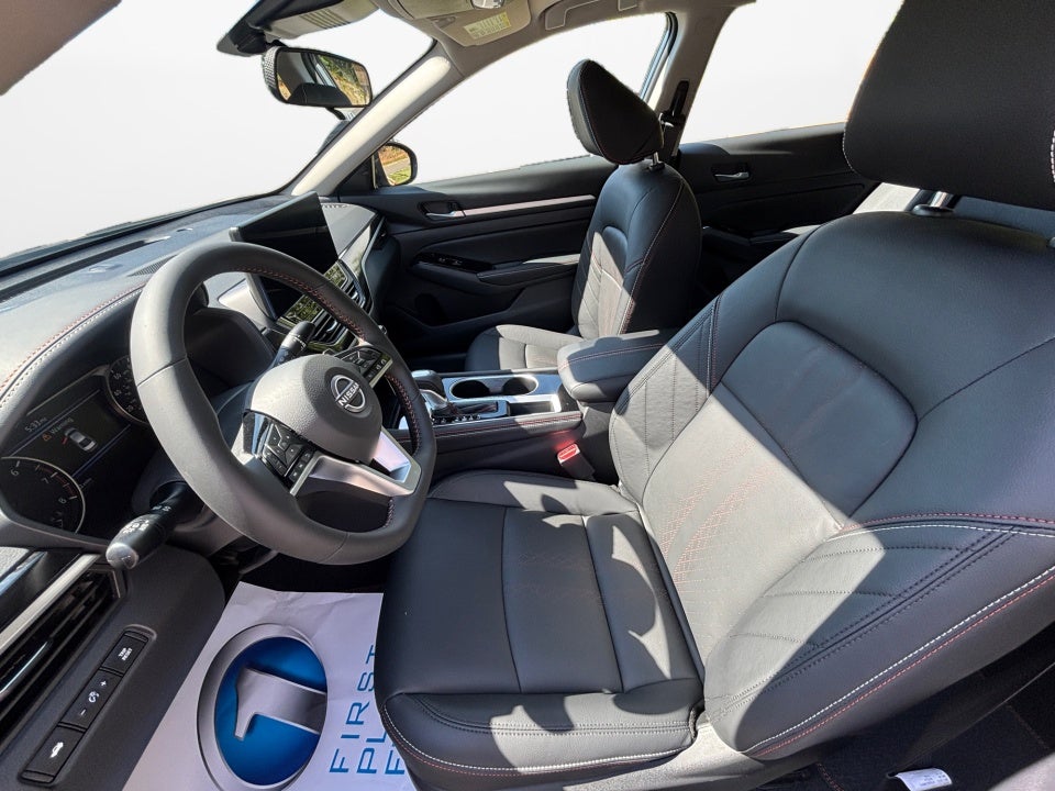 2025 Nissan Altima SR FWD