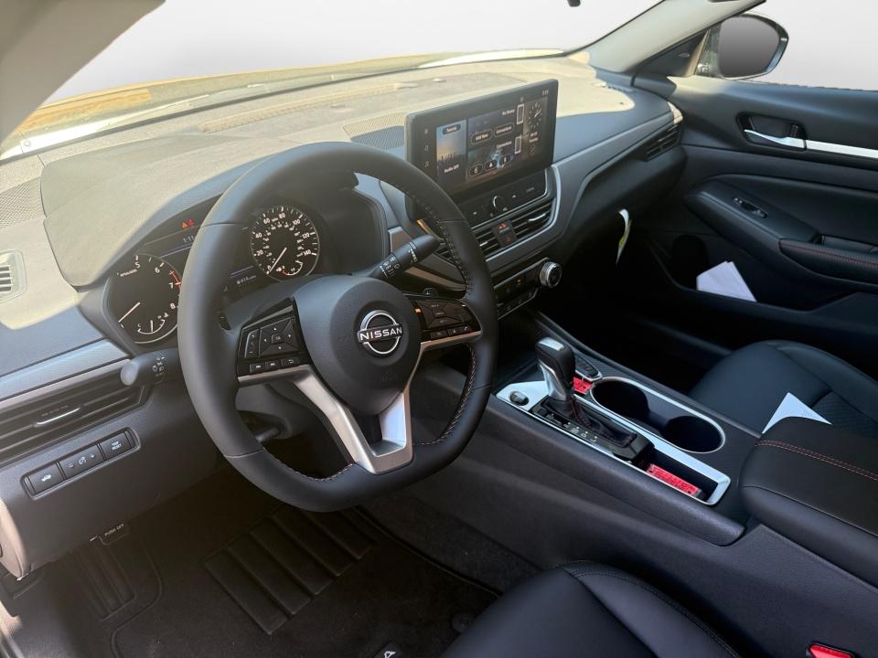 2026 Nissan Altima SR