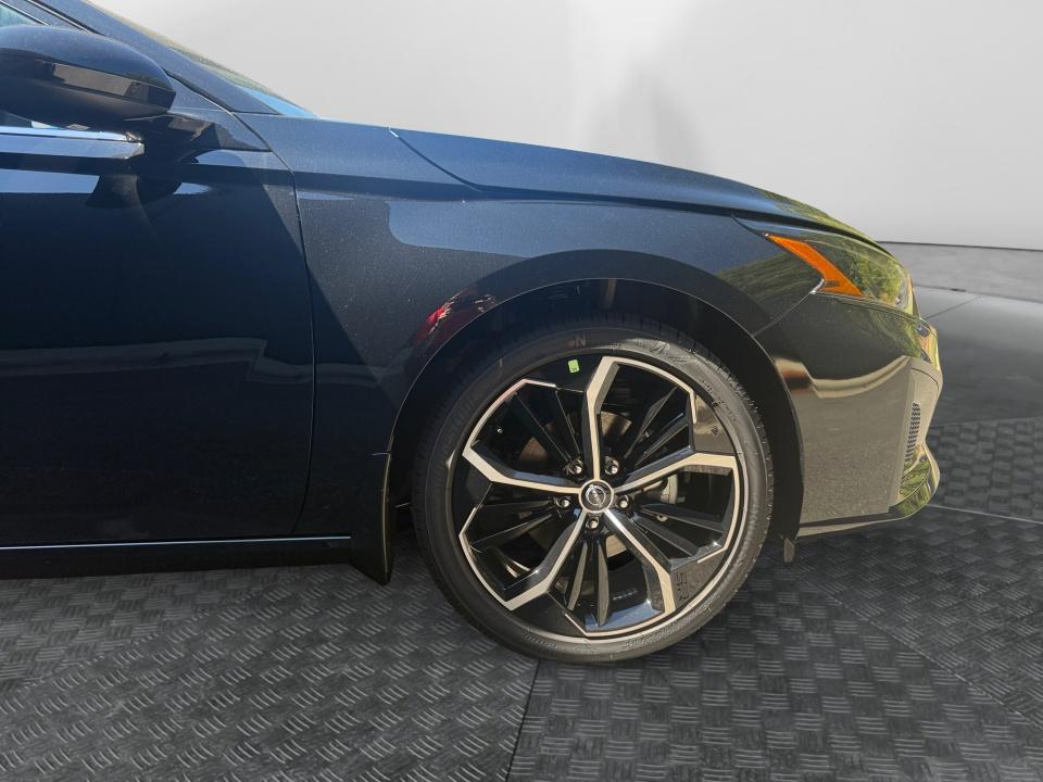 2026 Nissan Altima SR