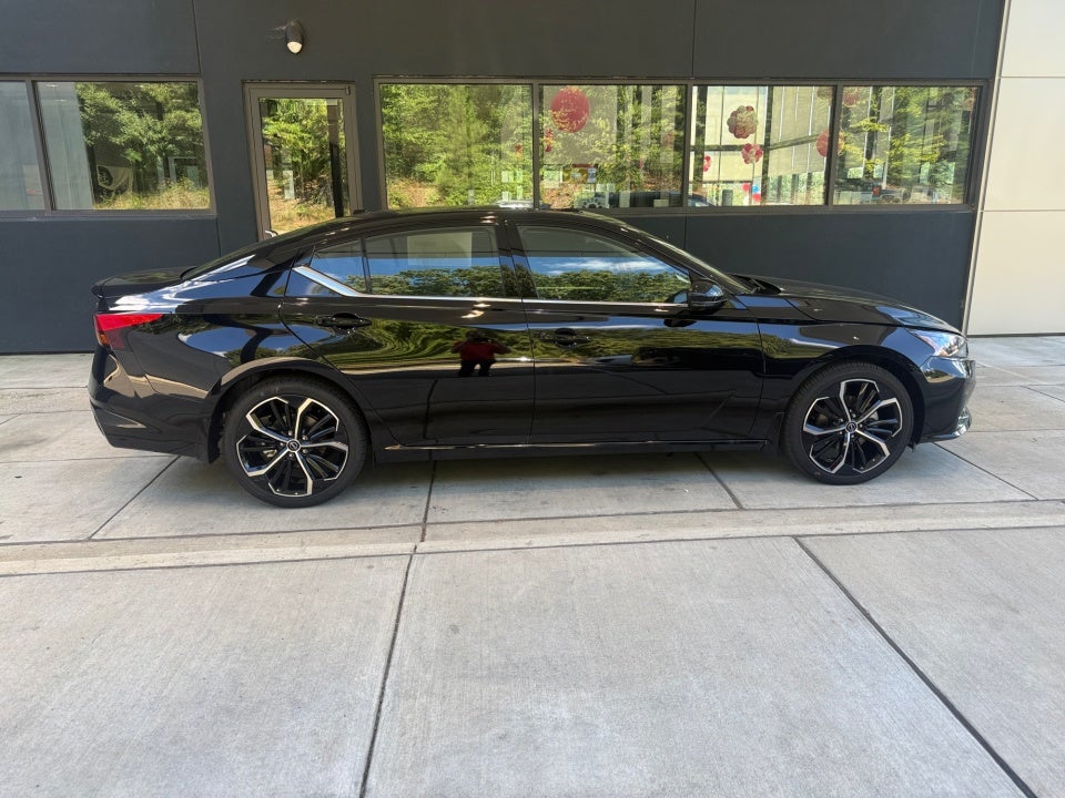 2026 Nissan Altima SR