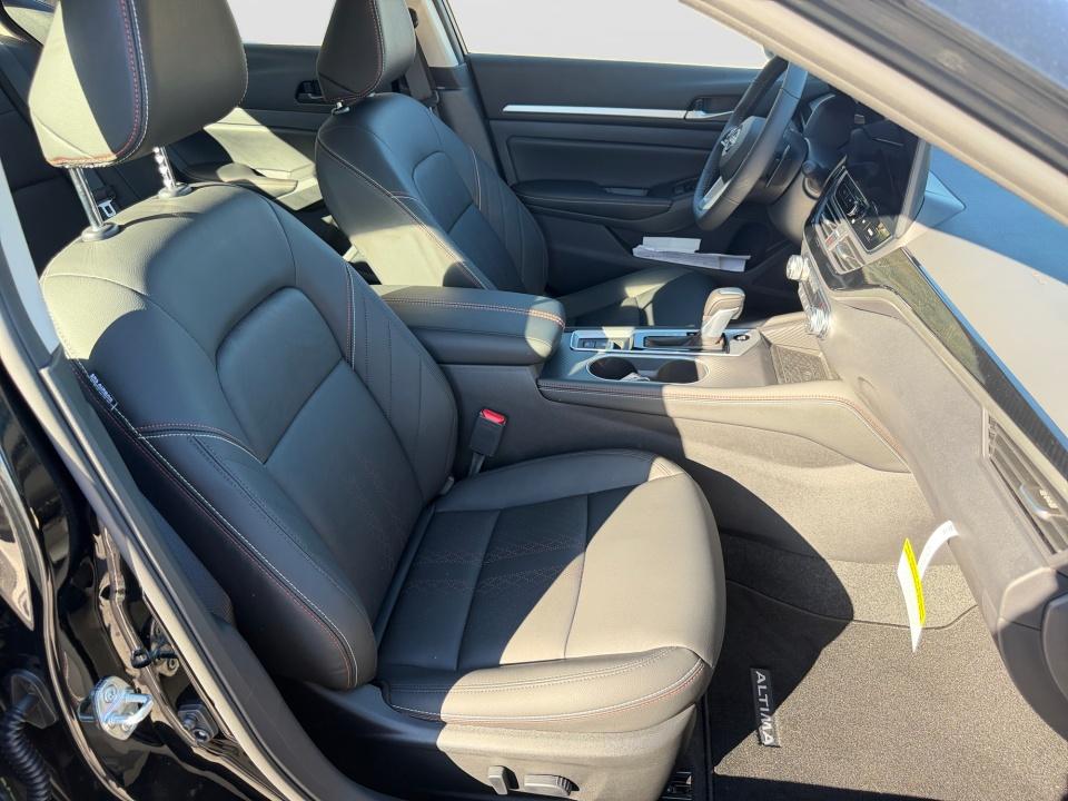 2026 Nissan Altima SR
