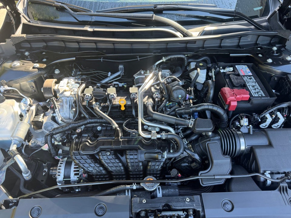 2025 Nissan Altima SR FWD