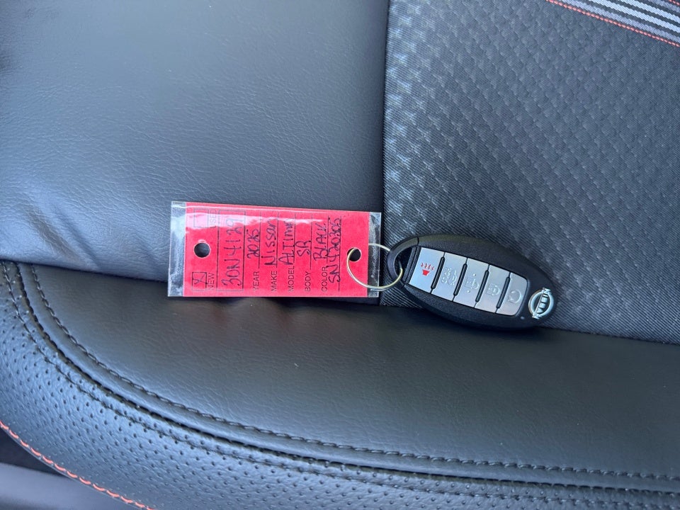 2025 Nissan Altima SR FWD