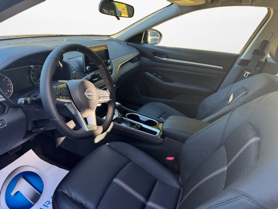 2025 Nissan Altima SR FWD
